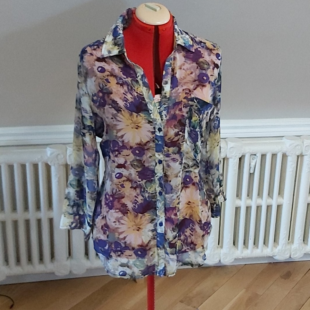 3 for $30 Sheer floral blouse